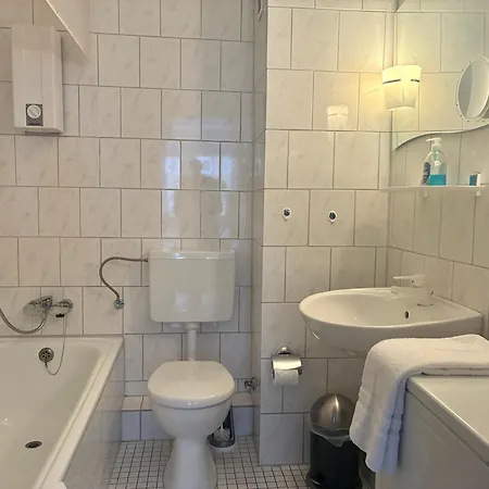 Luebeck 25 Apartment *