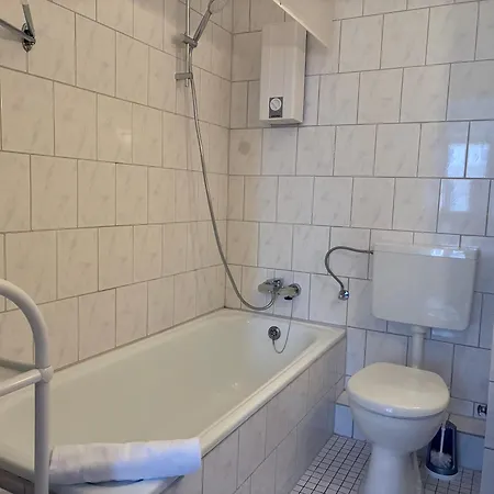 Apartment Luebeck 25 *